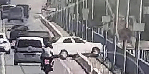 Bir ailenin yok olduğu kazaya ait görüntüler ortaya çıktı! Dehşete düşüren anlar