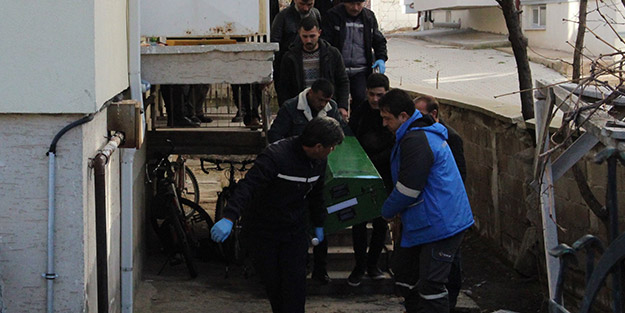Bir aileyi yıkan manzara! Oğullarını ağzından ve burnundan kan gelmiş halde ölü buldular