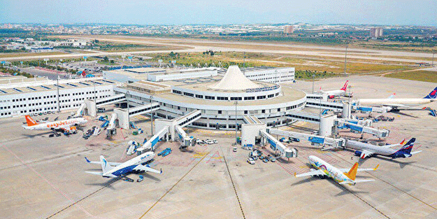 Bir algı daha çöktü! Antalya Havalimanı para basıyor