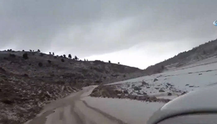 Bir anda bastırdı! Antalya beyaza büründü