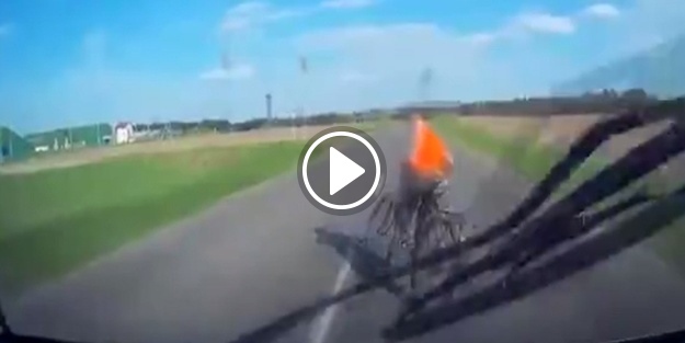 Bir anda yola çıktı, kaza kaçınılmaz oldu!