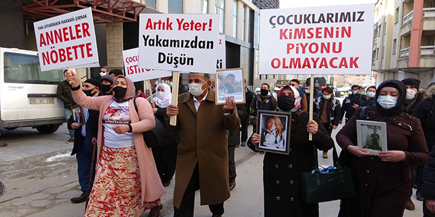 Bir annenin isyanı! 'Çocuğumun yemeğine ilaç katıp dağa kaldırdılar'