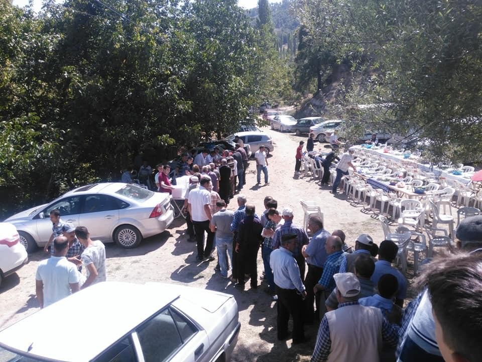 Bir asırdır devam eden ’’Türkmen Dede’’ hayır yemeği 