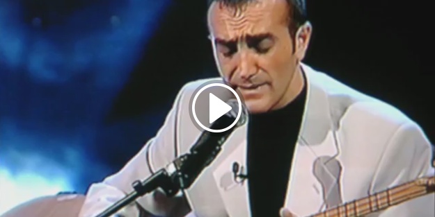 'Bir Ay Doğar İlk Akşamdan Geceden' - Cengiz Özkan