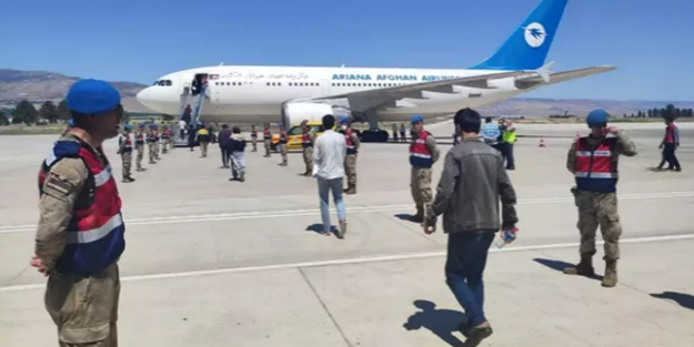 Bir ayda tam 60 bin kaçak göçmen yakalandı