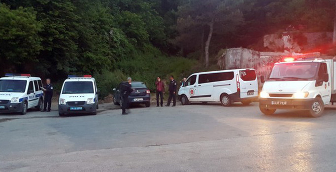 Bir aydır kayıp genç ağaca asılı halde bulundu