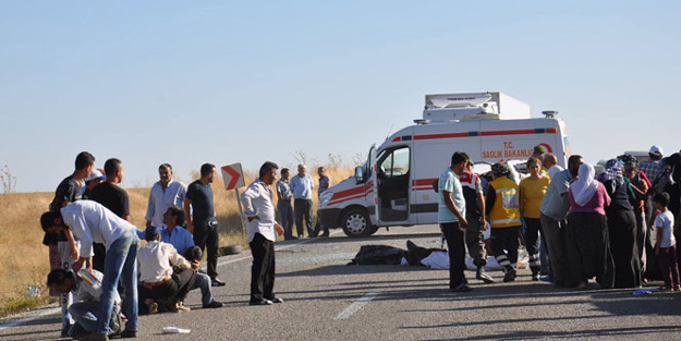 Bir aylık bebek ile annesi kazada can verdi