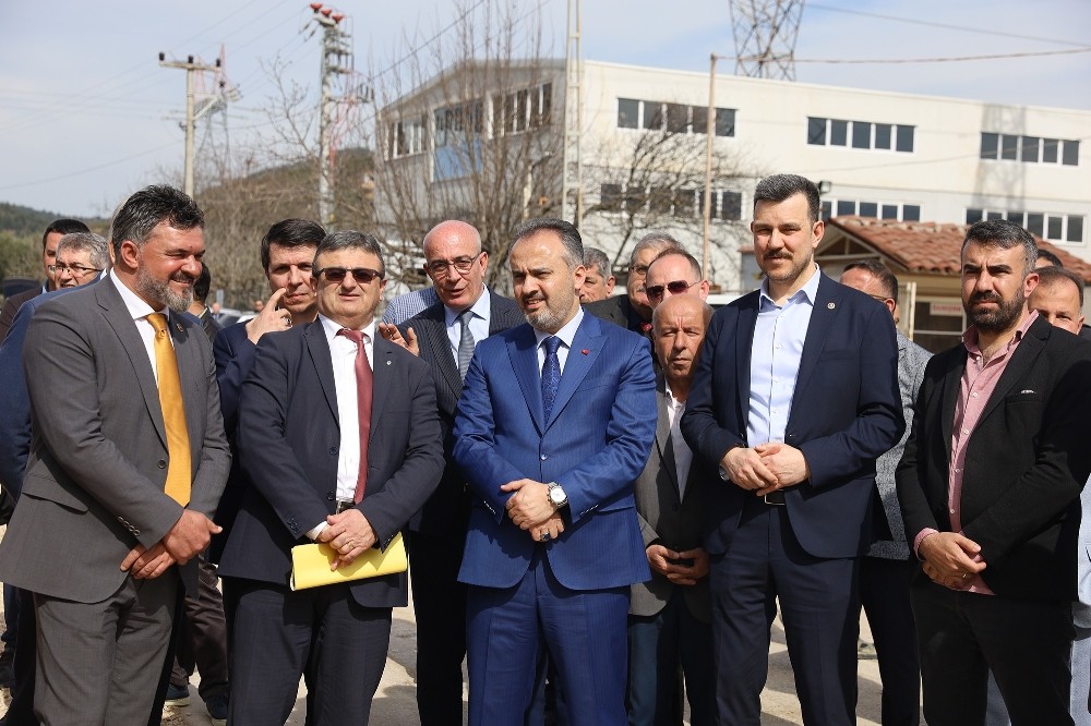 Bir çile sona eriyor...Bursa’da apartmanların içinden geçen su kanalları kaldırılıyor 