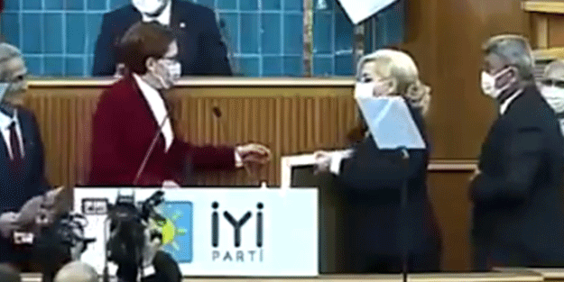 Bir çuval incir berbat oldu! Kürsüye çıkan polis emeklisi Meral Akşener’i yaktı