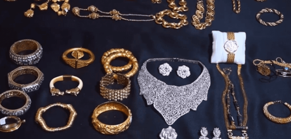 Bir dairede benzeri görülmemiş hazine bulundu: Yargı tamamına el koydu!