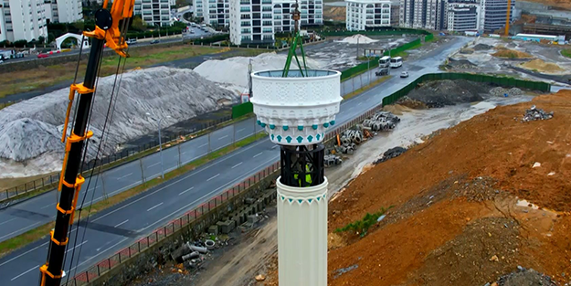 Bir dönem sona eriyor: Minare yapımında yeni ve müthiş yöntem!