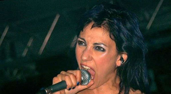 Bir dönemin efsane rock yıldızıydı! Özlem Tekin'in son halini görenler tanıyamadı