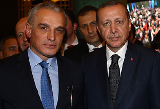 Bir dönemin sıkı AK Partilisi, İmamoğlu yalakalığında vites yükseltti