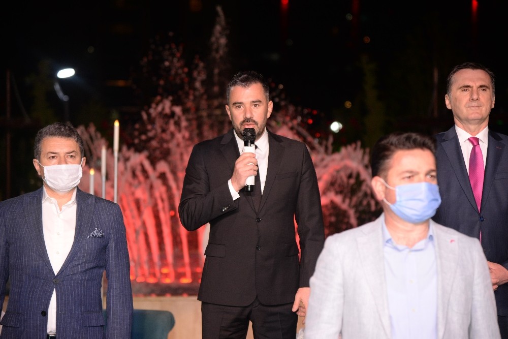 Bir gecede 2 muhteşem program 