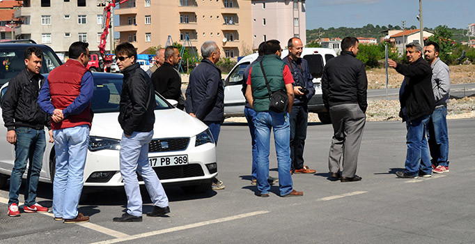 Bir grip 'trafik yavaşlatma' eylemi yaptı