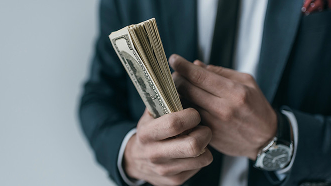 Bir gün mutlaka zengin olacağınızın 5 alameti!