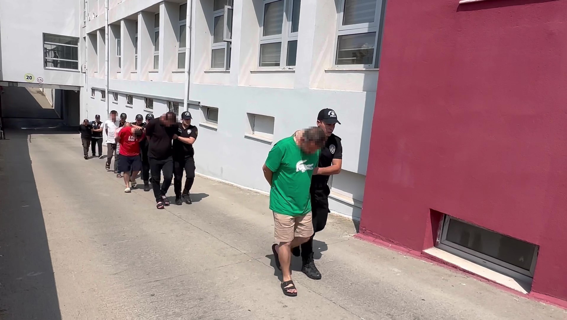 Bir haftada 44 torbacı tutuklandı! Çocuklarımız rahat nefes alacak