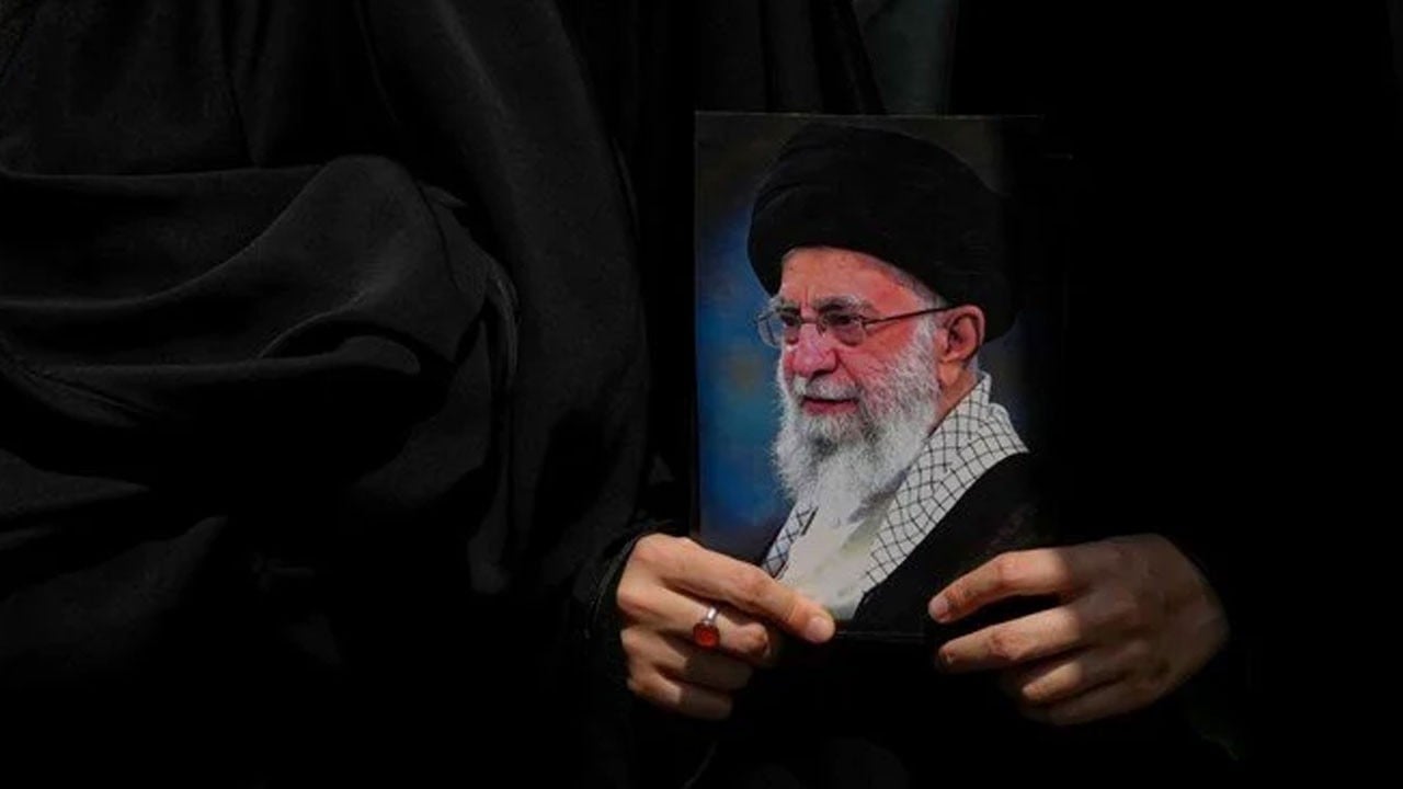 Bir haftadır ortada yok! Hamaney nerede?