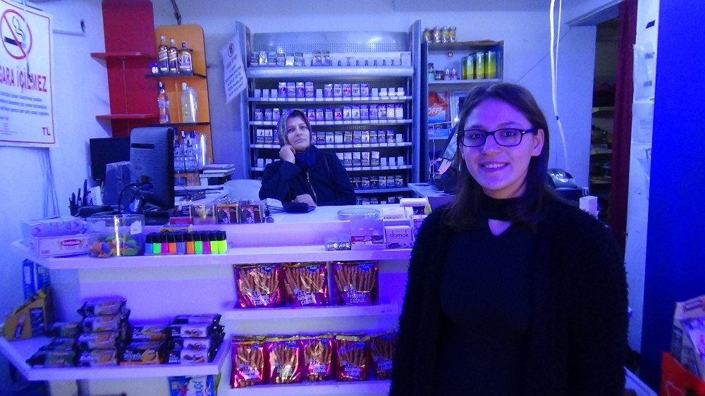 Bir ilçe, kimliği belirsiz talihliyi merak ediyor 