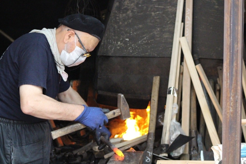 Bir ilçe onu bekliyordu, o da yasağın kalkmasını 