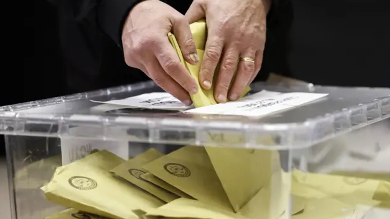 Bir ilçemizde seçim sandıkları tekrar kurulacak!