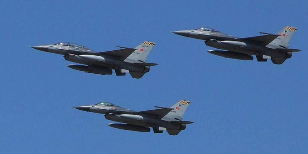 Bir ilimize duyuru geldi! Savaş uçaklarını görünce korkmayın