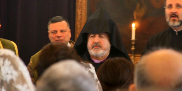 Bir ilk! Ermeni Kilisesi'nde Çanakkale'ye dua