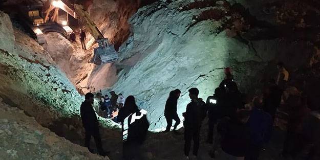 Bir işçi toprak altında kalarak yaşamını yitirdi