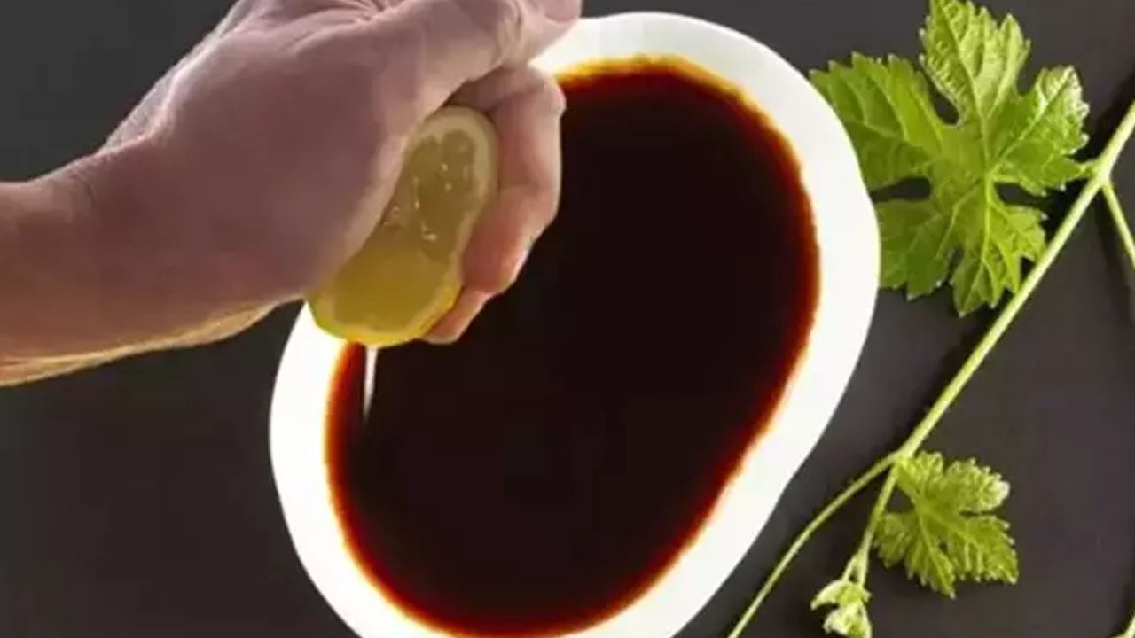 Bir kaşığı şifa deposu talep yağıyor: Pekmez ve limon karışımının sırrı ortaya çıktı!