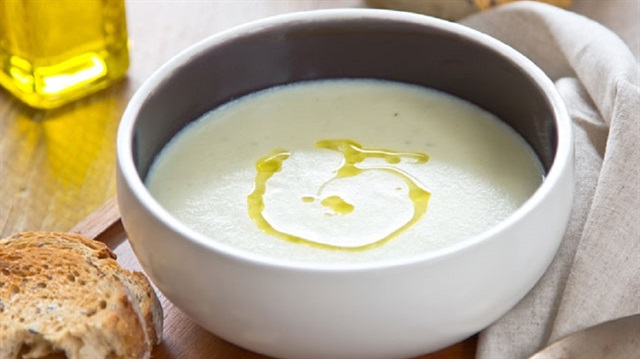 Bir kepçe çorba bir dilim ekmek demek