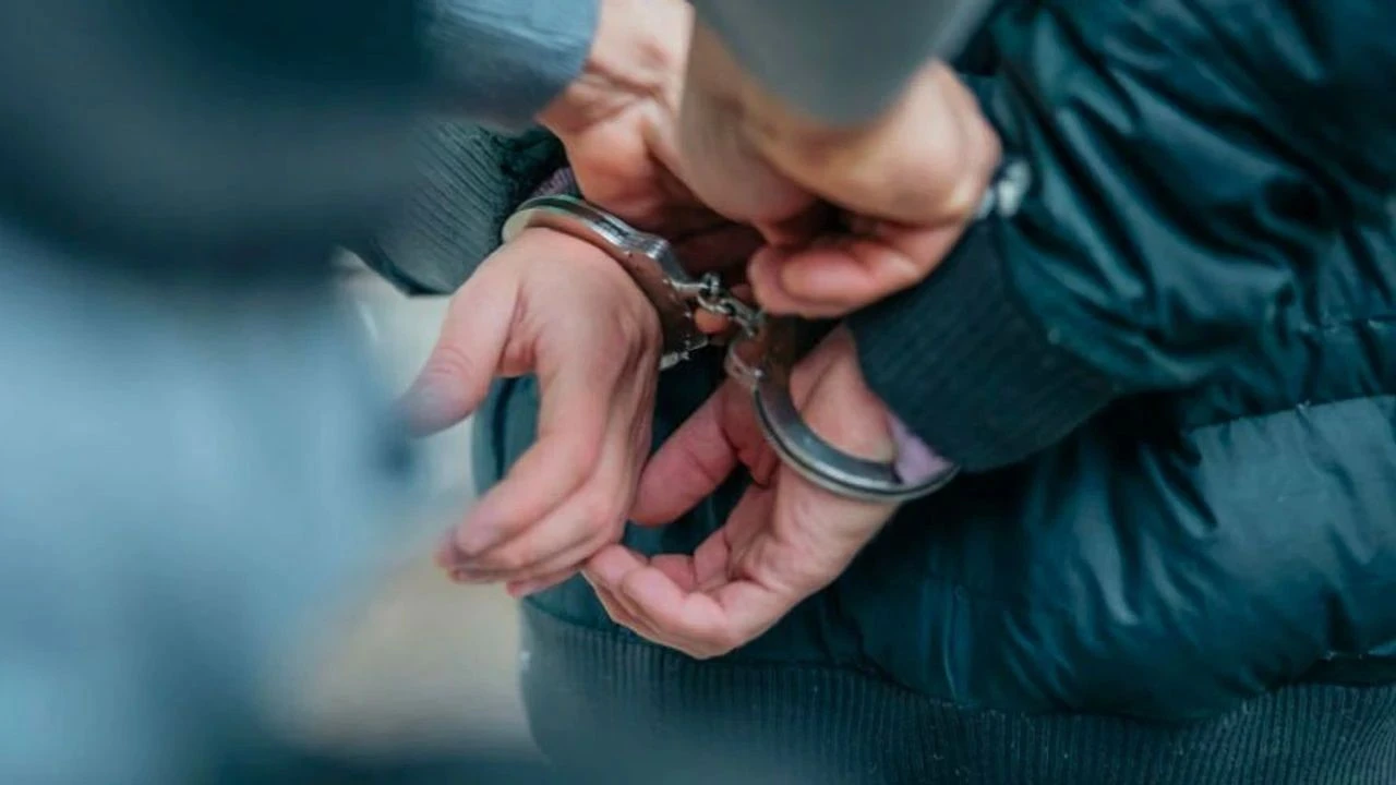 Bir kişinin telefonunu gasbettiği iddia edilen sanığa 15 yıla kadar hapis talebi