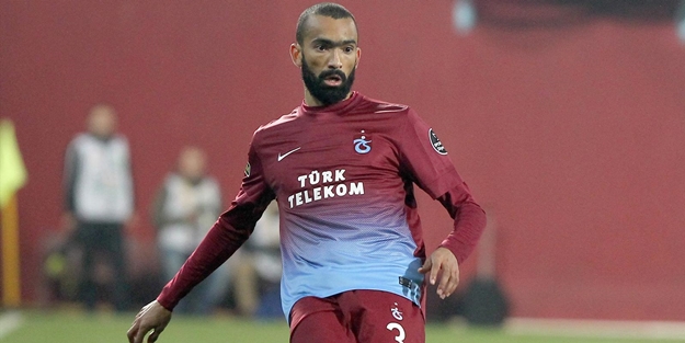 Bir kriz daha! Yıldız futbolcu parasını istedi