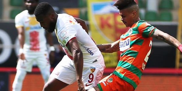 Bir maçta iki gol iptali