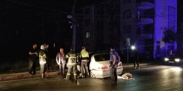 Bir mahallenin elektriği kesen kaza