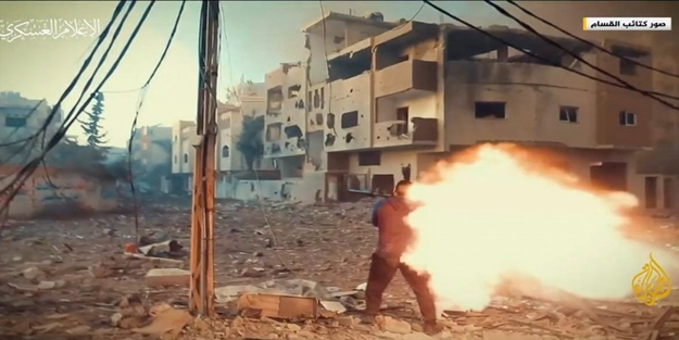 Bir mücahid, 4 israil askerini imha etti!