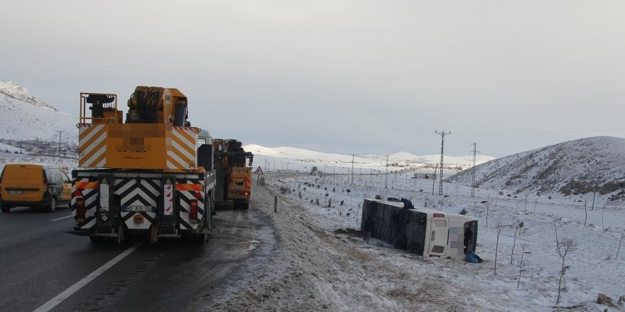 Bir otobüs kazası daha! 38 Yaralı