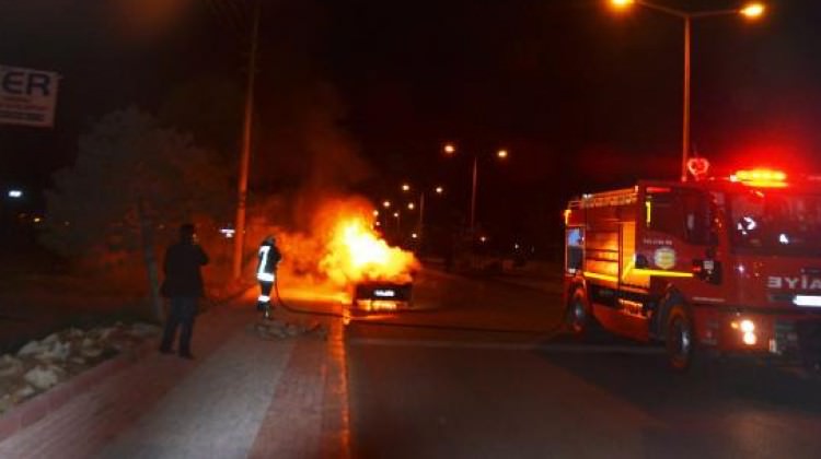 Bir saat önce aldı, alev alev yandı