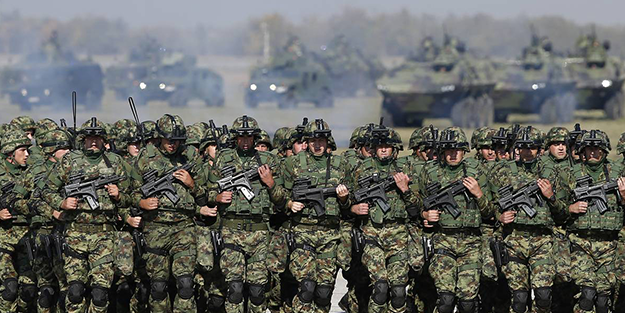 Bir savaş daha an meselesi! Cumhurbaşkanı Orduya 'Hazır ol' emri verdi