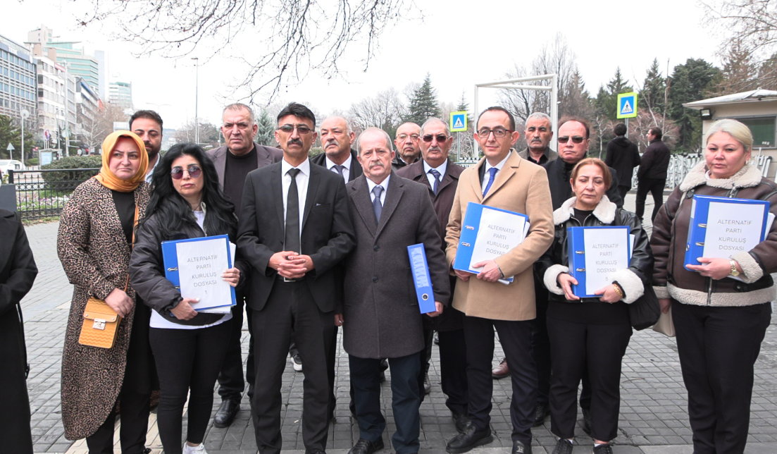 Bir siyasi parti daha geliyor! İsmi belli oldu