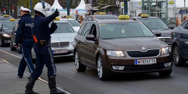 Skandal karar: PKK'ya tepki gösterdi diye...