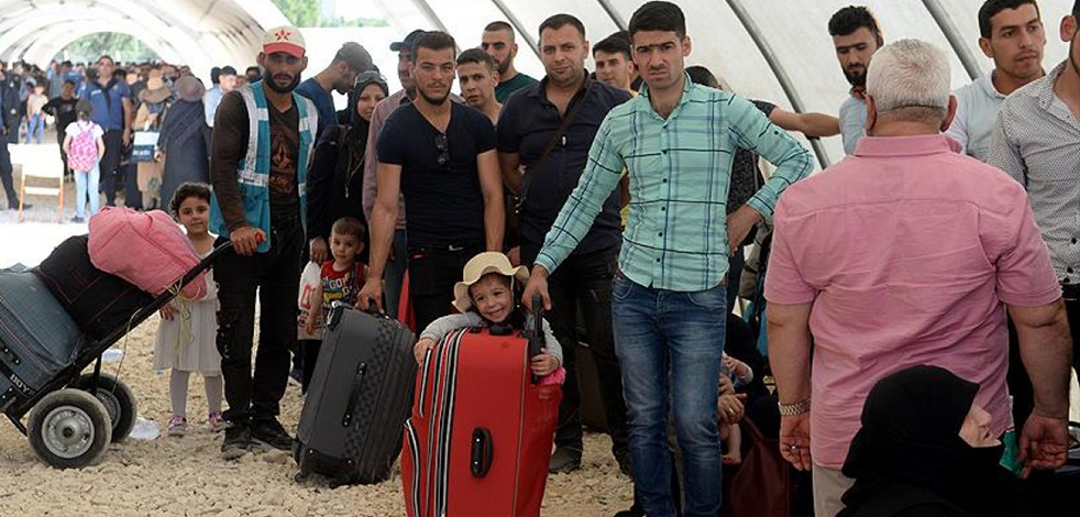 Bir süredir tartışılıyordu! Bayram tatiline giden mültecilere ilişkin flaş açıklama!