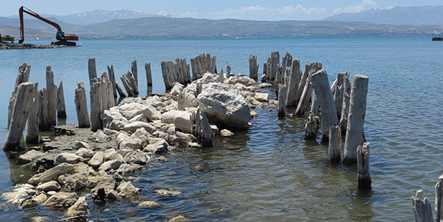 Bir temizlik yapıldı! 100 yıllık tarih ortaya çıktı