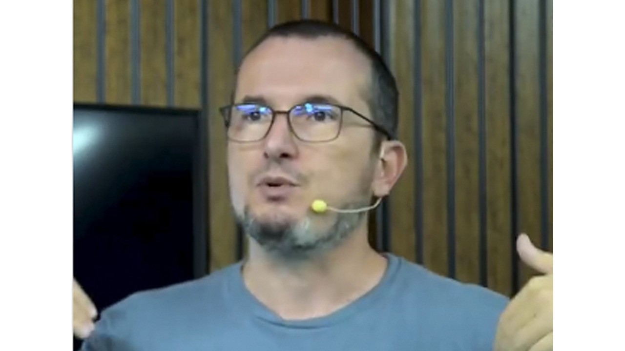 Bir toplumun dinsizleşmesi!