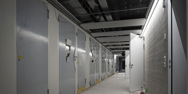 Bir ülke bunu konuşuyor: Cezaevinde isyan çıktı: 100 kişi firar etti