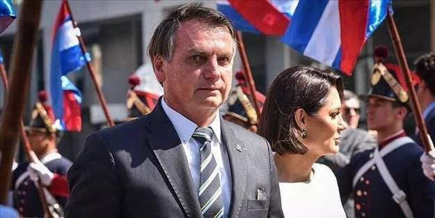 Bir ülke şokta! Devlet başkanı hastaneye kaldırıldı