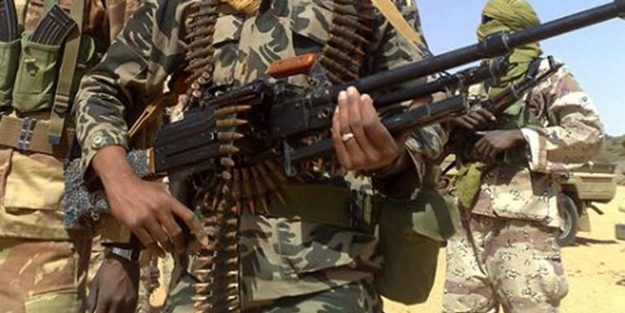 Bir ülkede daha 'darbe girişimi' iddiası! Çok sayıda siyasetçi tutuklandı