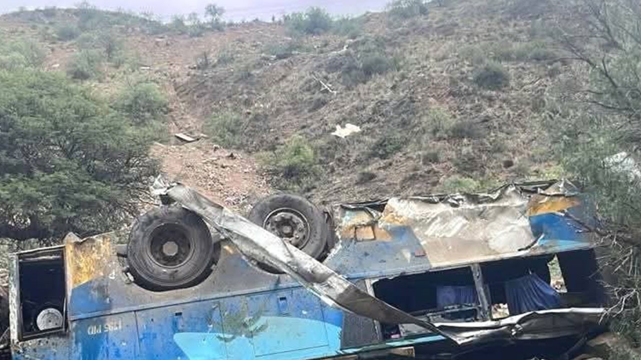 Bir ülkede facia! 33 kişi öldü, çok sayıda yaralı var