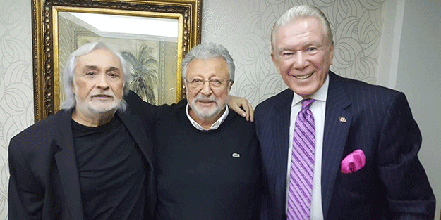 Bir yanda Uğur Dündar bir yanda Metin Akpınar! Sözcü ekibini ipe dizen kadının fotoğrafı ortaya çıktı