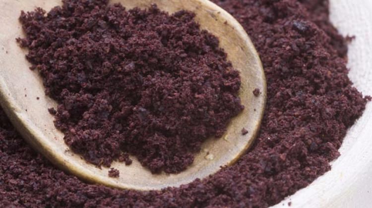 Bir yemek kaşığı bir saatte geçiriyormuş!