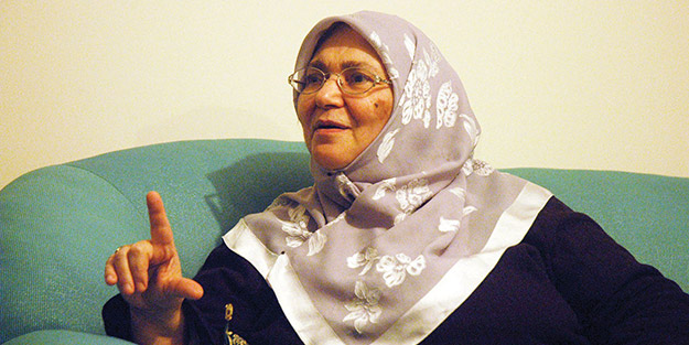 Bir yıldız kaydı! Başörtüsünün yılmaz savunucusu Şule Yüksel Şenler vefat etti